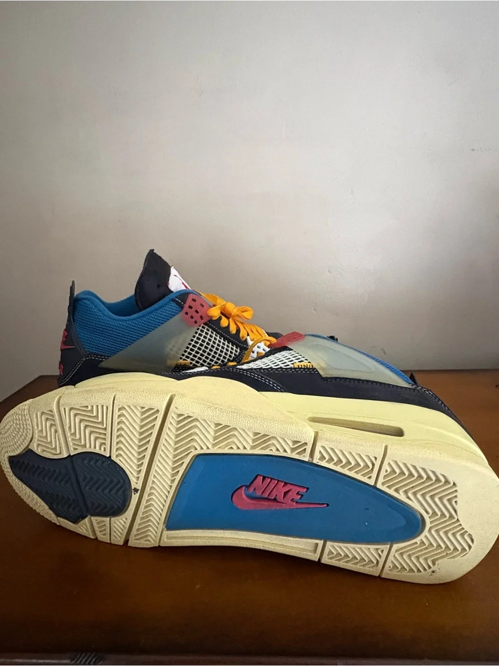 Air Jordan 4 Retro SP × Union LA (2020) minimal wear/replacement box
